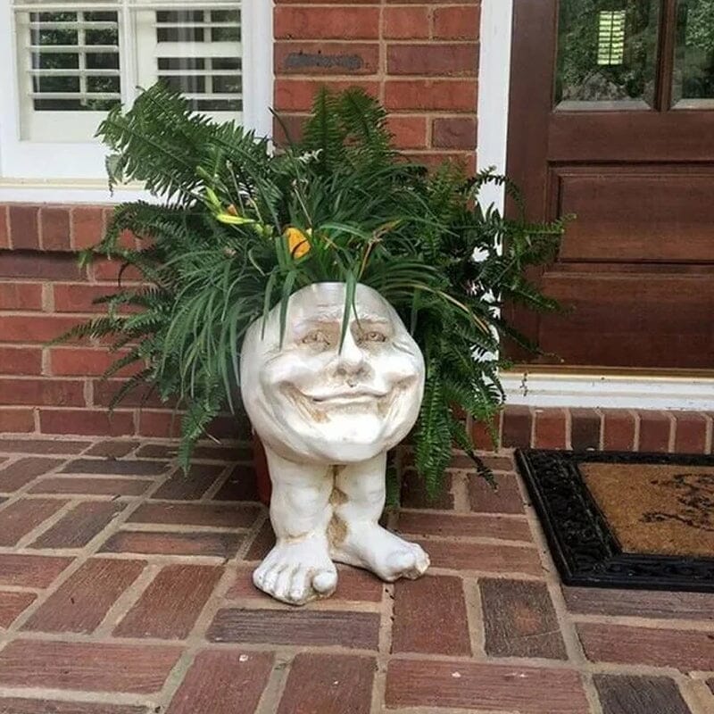 Muggly™ – Gesicht-Statue Pflanzgefäß | 50% Rabatt