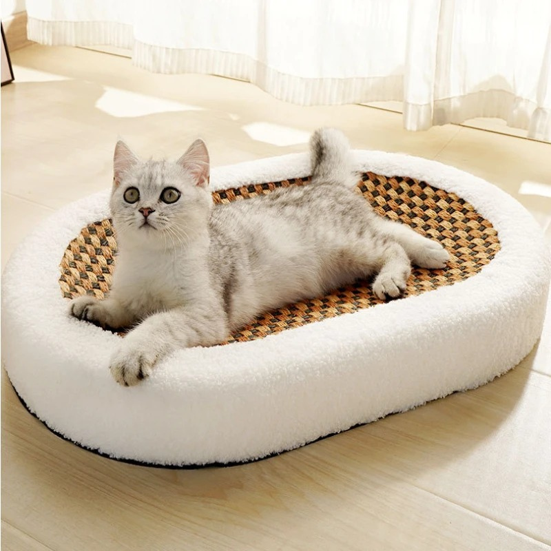 Plüsch-Katzenbett mit kratzbarer Oberfläche
