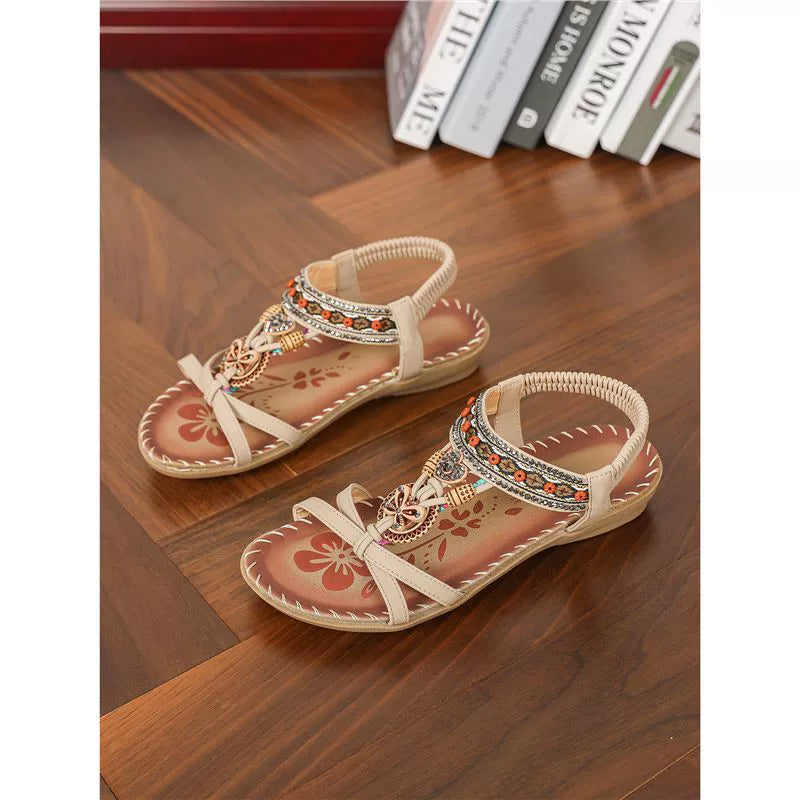 Neue Sandalen im Bohème-Stil