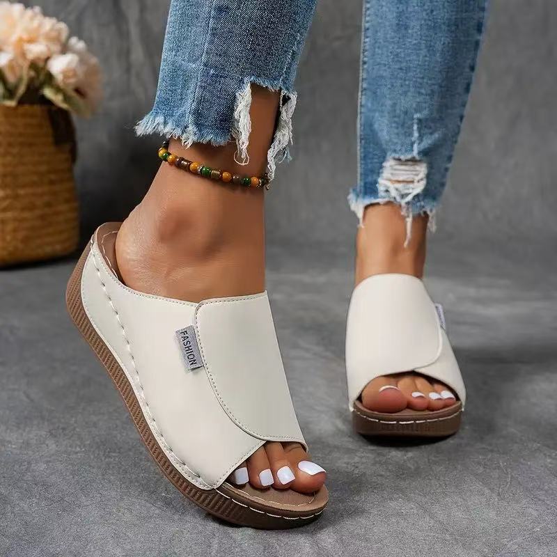 Bequeme Slides mit Fußgewölbeunterstützung – Einfarbige Damensandalen – Atmungsaktiv