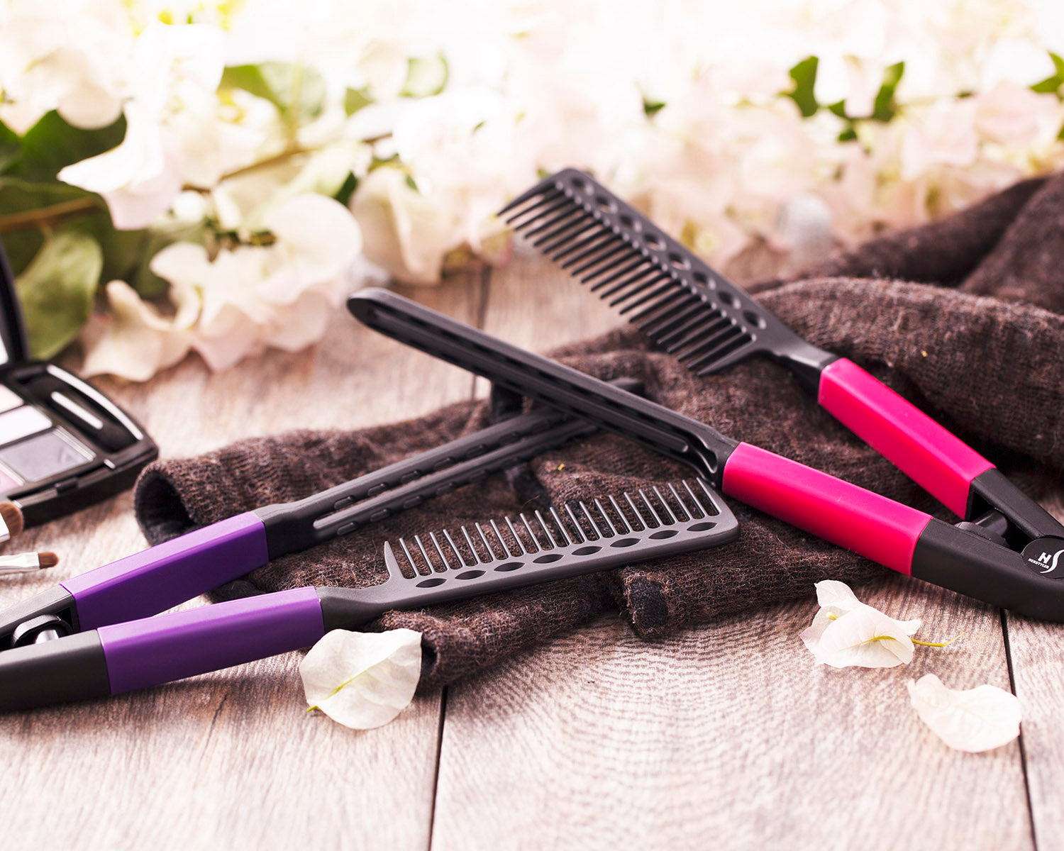 SilkGlide V-Comb – Glattes Haar wie vom Profi | 1+1 GRATIS