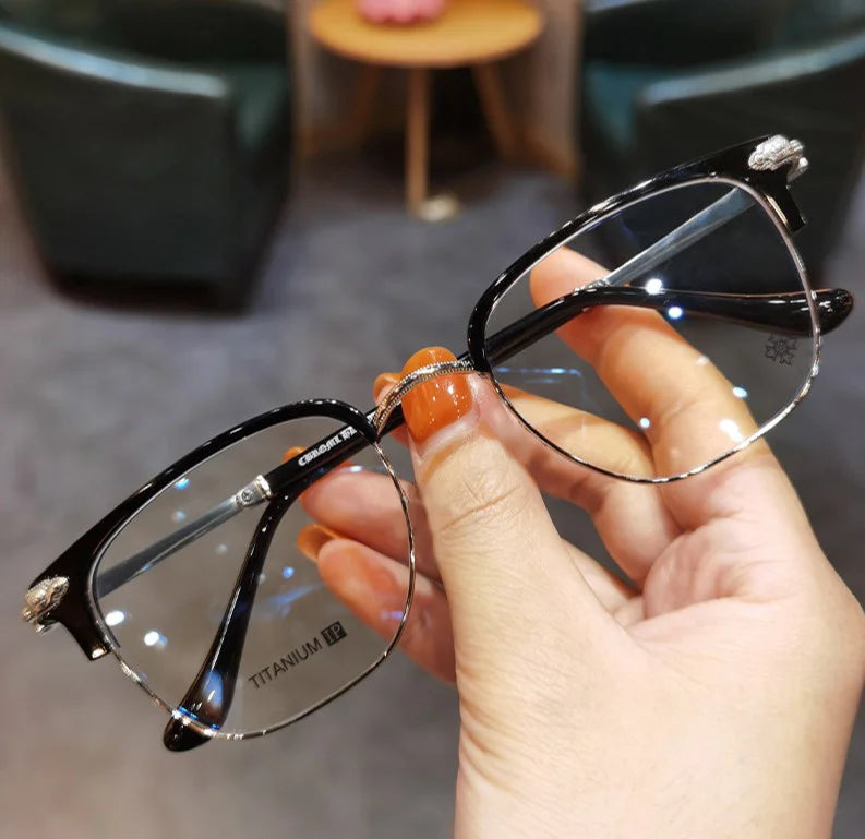 VisionEase™ – Leichte Blaulichtfilter-Lesebrille | 1+1 GRATIS