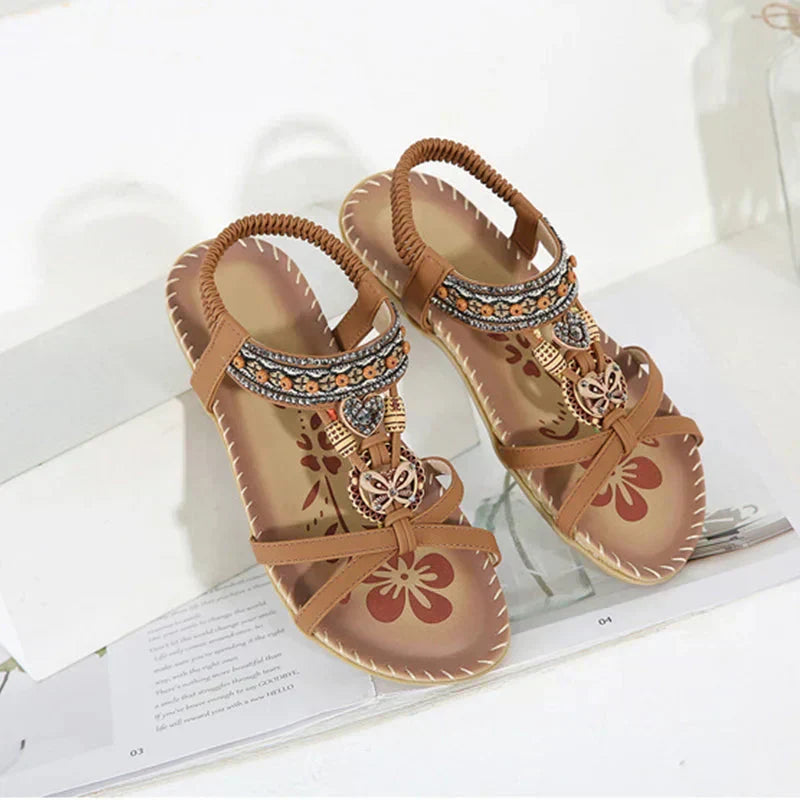 Neue Sandalen im Bohème-Stil