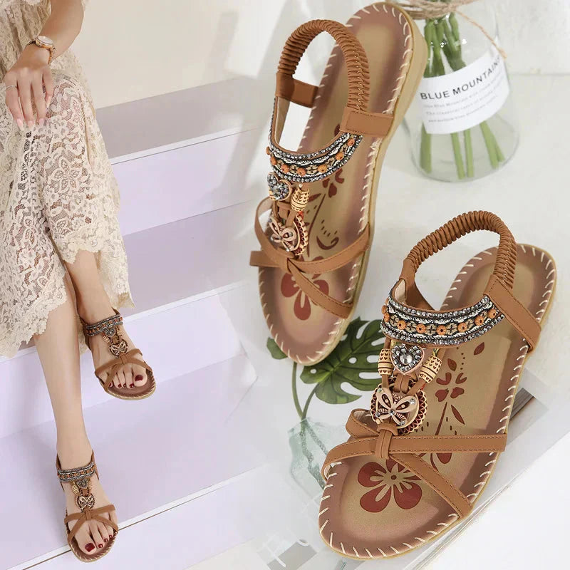 Neue Sandalen im Bohème-Stil