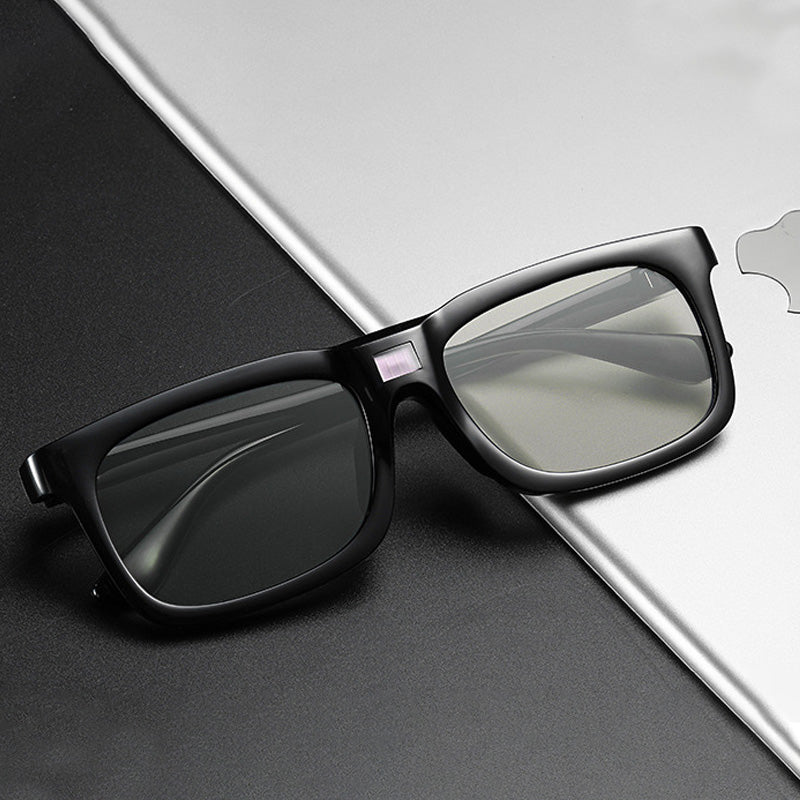 Polarisierende Sonnenbrille mit Lichtsensortechnologie