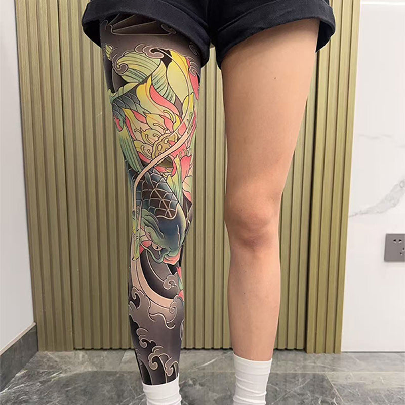 InkyLeg™ – Dehnbarer Bein-Cuff mit Tattoo-Print | 1+1 GRATIS