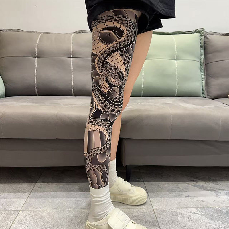 InkyLeg™ – Dehnbarer Bein-Cuff mit Tattoo-Print | 1+1 GRATIS