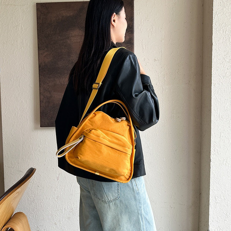 NylonEase – Leichte Schultertasche für Damen