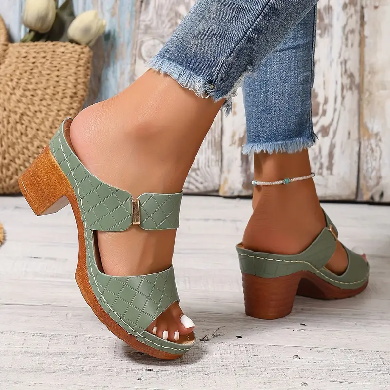 Bequeme Schlupf-Sandalen mit Absatz