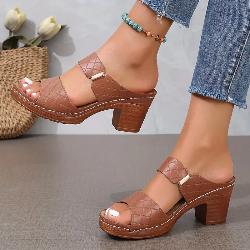 Bequeme Schlupf-Sandalen mit Absatz