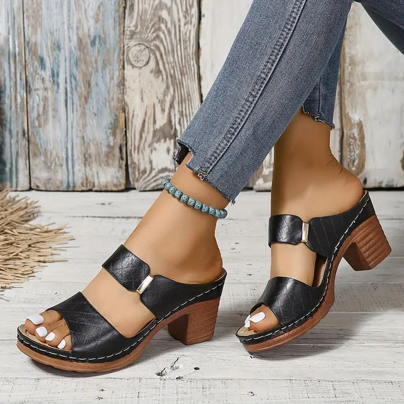 Bequeme Schlupf-Sandalen mit Absatz